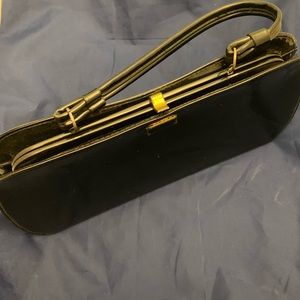 Gorgeous 1950s patent leather purse black